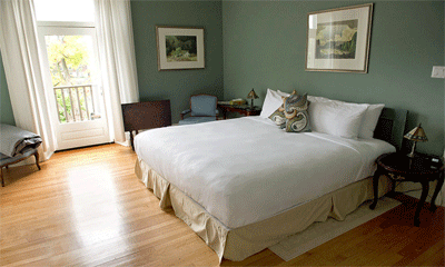 Almonte Riverside Inn