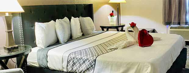 R Nite Star Inn & Suites