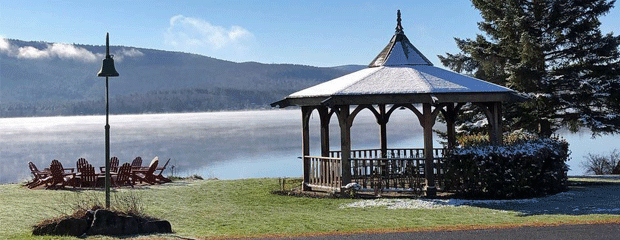 Lake Pleasant Lodge