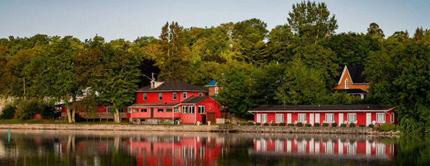 The Water's Edge Inn